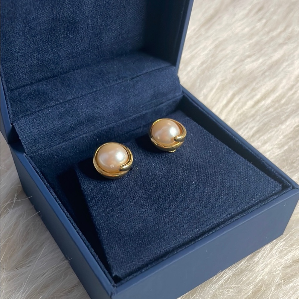 Gold Pearl Stud Earrings